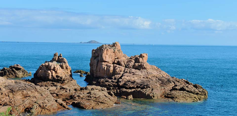 La côte de granit rose